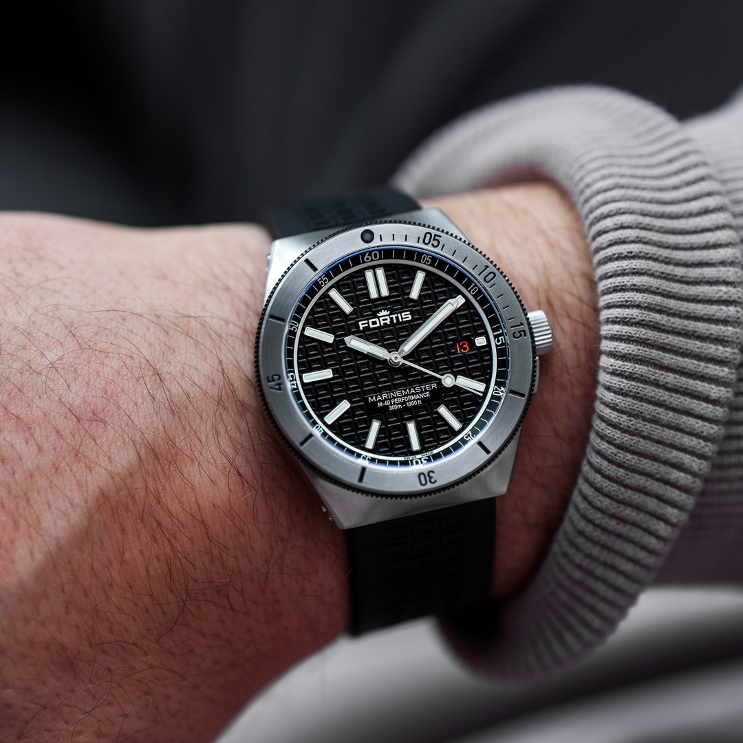 F8120026 Fortis Marinemaster M 40 Gravity Black Horizon Strap