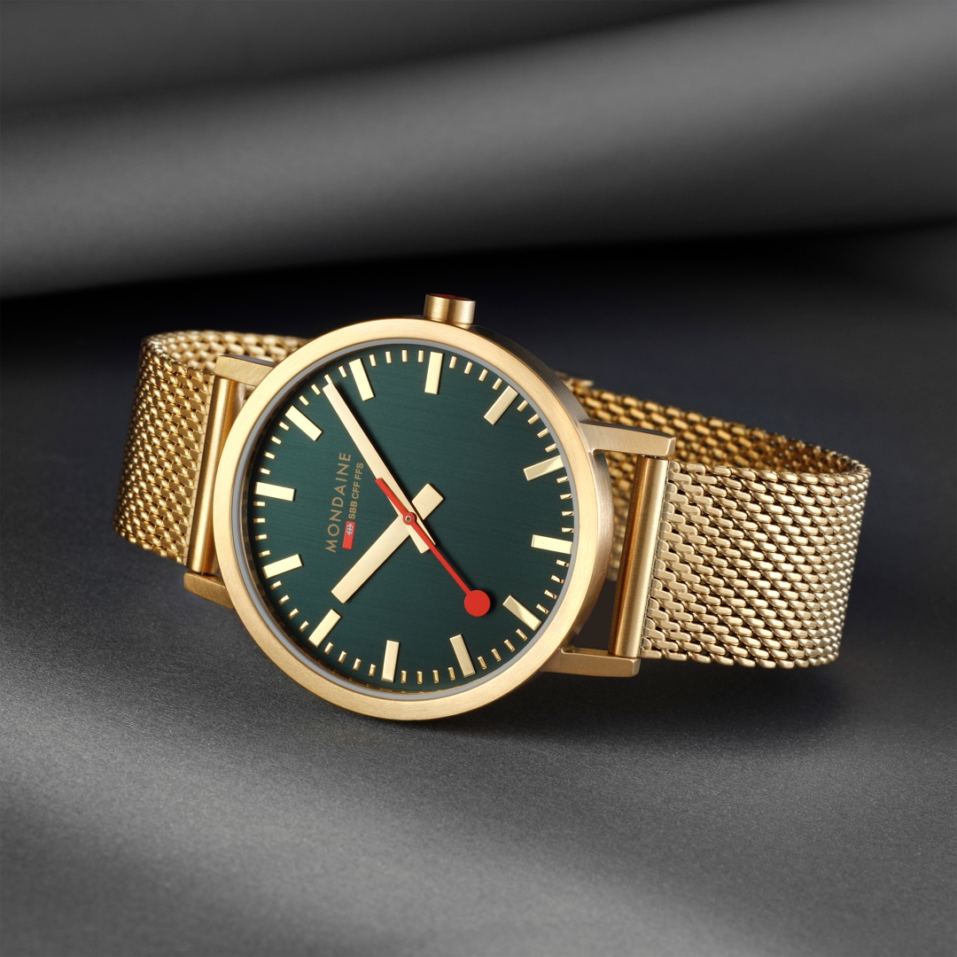 Mondaine Classic Gold / Grün Ø40