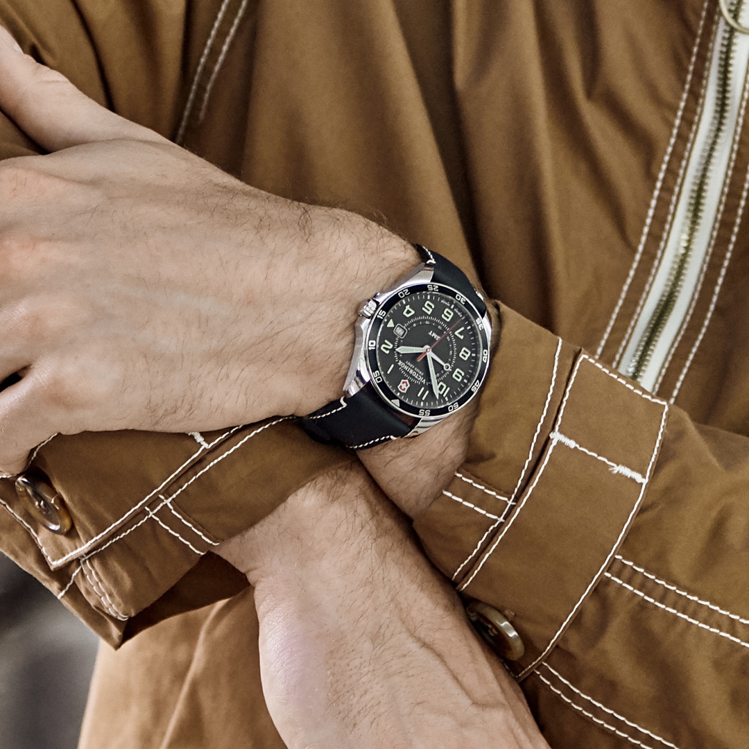 241895 Victorinox Swiss Army Fieldforce GMT