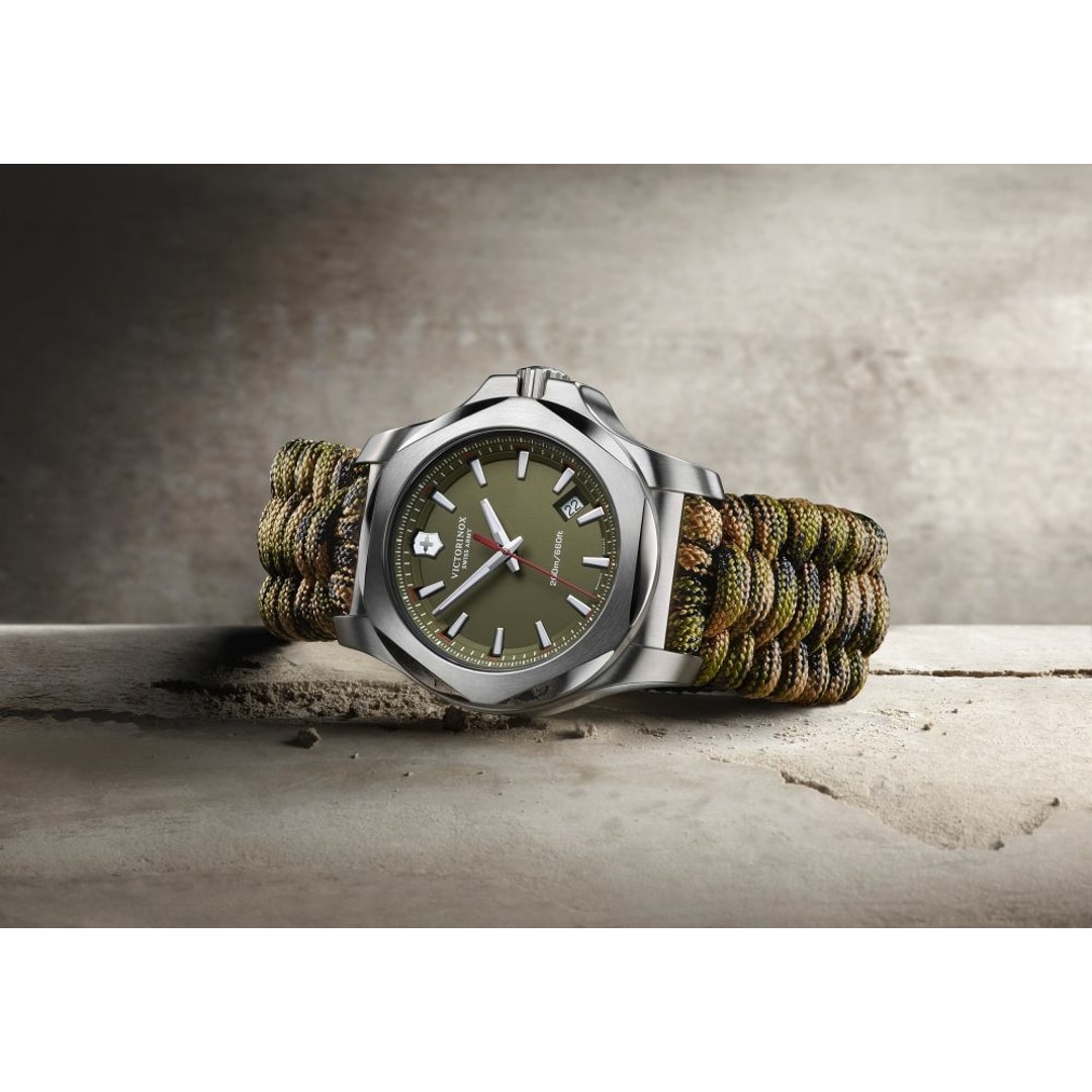 241727 Victorinox Swiss Army I.N.O.X. Paracord