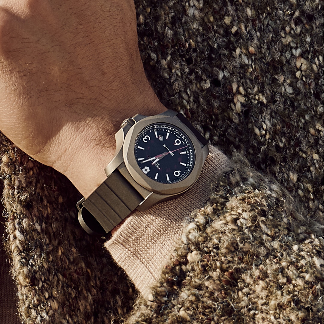 Victorinox Swiss Army I.N.O.X. Titanium 241883