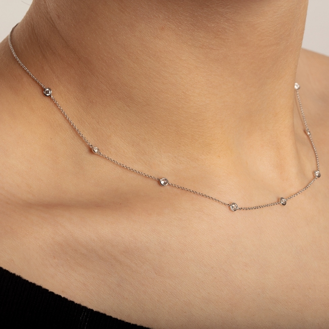 Collier 18 kt WG, mit ZÖ 42 cm, 4 Brill. 0,17 ct, TW-si, 1 Brill. 0,01 ct, TW-si main image 0