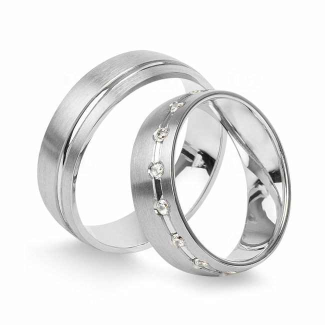 14 carats / 585 or gris