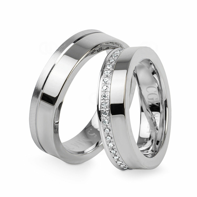 14 carats / 585 or gris