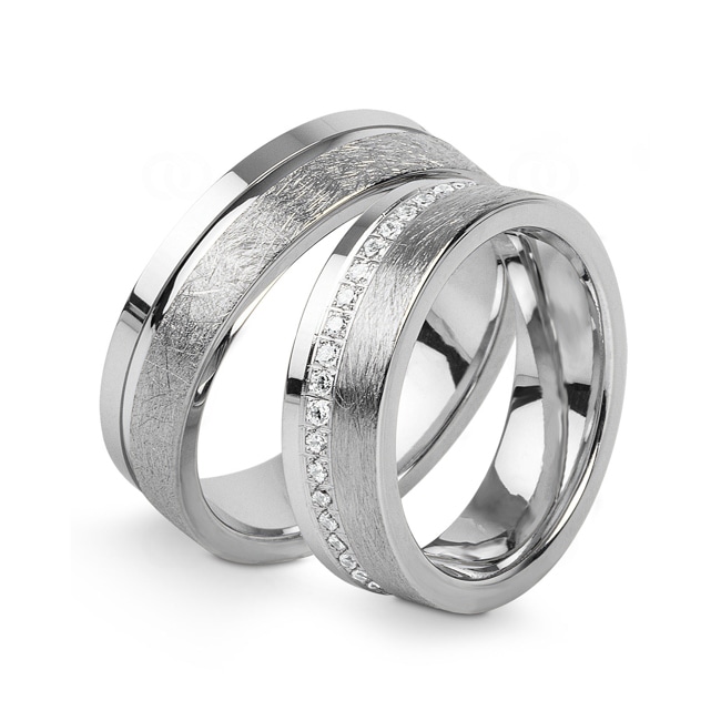 14 carats / 585 or gris