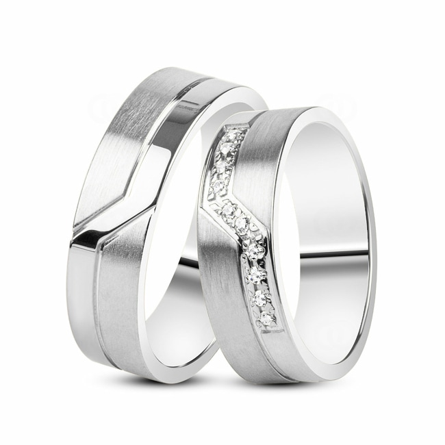14 carats / 585 or gris