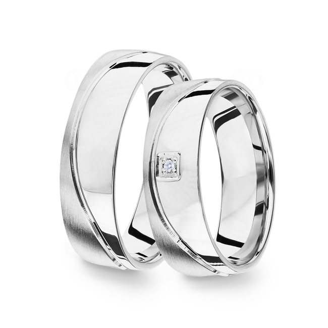 14 carats / 585 or gris