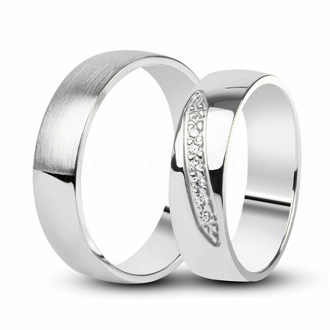 14 carats / 585 or gris