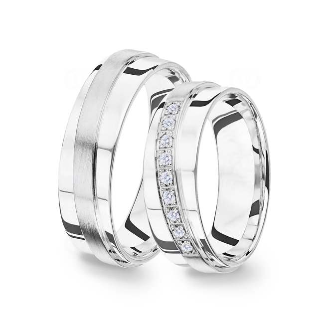 14 carats / 585 or gris