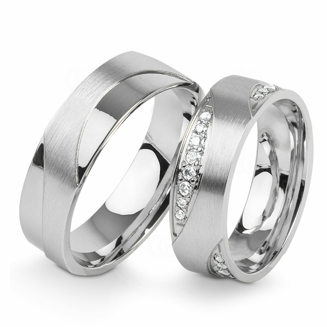14 carats / 585 or gris