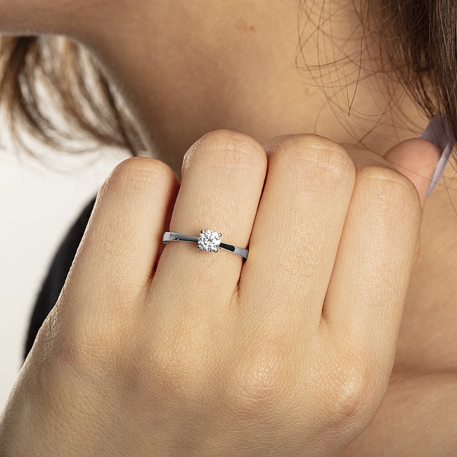 EDELIND Verlobungsring Mit Diamant – Zeitloses Symbol Der Liebe In Rosegold
