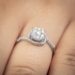 0.50 Karat Diamanten Halo Verlobungsring 750/18 K Weissgold - RI-69324-WG