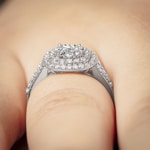 0.80ct Diamond Halo Ring 750/18 K White Gold - RI-69330-WG