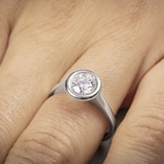 1.00 Karat GIA-Diamant Verlobungsring 750/18 K Weissgold in Zargenfassung - CGSO003-0100-WG