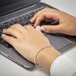 1.00 Karat Diamantarmreif geschwungen 750/18 K Gelbgold - AR-69185-GG