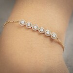 1.00ct Diamond Halo Bracelet 750/18 K Yellow Gold - AR-69526-GG