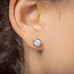 1.00 carats diamants GIA clous d'oreilles solitaire or gris 750/18 ct serti clos - CGOR003-050-WG