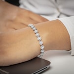 3.00 carats diamants bracelet rivière halo or gris 750/18 ct - AR-69562-WG