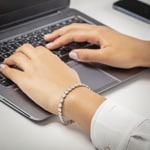 6.00 carats diamants bracelet rivière or jaune 750/18 ct - AR-69211-GG