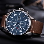 Aerowatch Les Grandes Classiques Aviator Automatic Chrono Day-Date Silver - A 61989 AA05