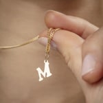 Pendentif or jaune 750/18 ct Lettre M - 2950.1M