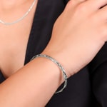 Armreif oval 750/18 K Weissgold verdreht 3mm - 50x60mm - 399.3G