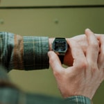 Casio Vintage Iconic Connect - ABL-100WEGG-1BEF