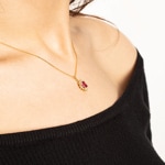 Collier or jaune 750/18 ct, diamants 0.26 ct H/si & rubis 1.23 ct - AN-097267-RUB-GG