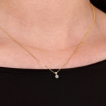 Collier mit Anhänger 750/18 K Gelbgold mit Diamant 0.10 ct H/si - AN-075394-GG