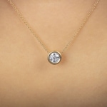 Collier or jaune 750/18 ct avec diamant GIA 0.70 ct H/si serti clos - CGAN003-070-GG