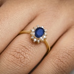 Bague or jaune 750/18 ct avec diamants 0.22 ct H/si et saphir 1.00 ct - RI-097267-SAF-GG