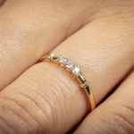 Trilogy Ring 750/18 K Yellow Gold with Diamonds 0.11 ct H/si - RI-38013-GG