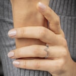 Bague or gris 750/18 ct, double V - 11391GR