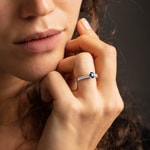 Ring 750/18 K White Gold with oval Sapphire and Diamonds 0.16 ct H/si - RI-52591-SAF-WG