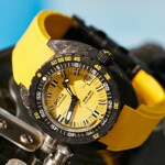 Doxa SUB 300 Carbon Divingstar - 822.70.361.31