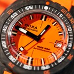 Doxa SUB 300 Carbon Professional - 822.70.351.21
