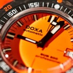 Doxa SUB 300 Carbon Professional - 822.70.351.20