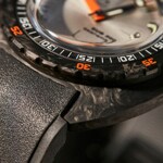 Doxa SUB 300 Carbon Searambler - 822.70.021.20