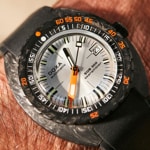 Doxa SUB 300 Carbon Searambler - 822.70.021.20