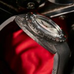 Doxa SUB 300 Carbon Searambler - 822.70.021.20