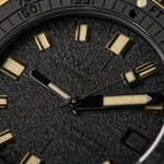 Doxa SUB 300ß Beta Sharkhunter Date - 830.20.101.20