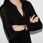 Gucci Model 2000 Diamonds Black 30mm - YA167510