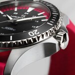 Hamilton Khaki Navy Scuba Auto Hot Pink - H82395330