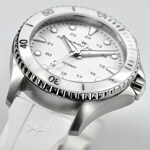 Hamilton Khaki Navy Scuba Weiss - H82221310