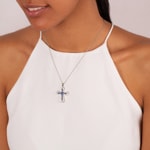 Pendentif croix or gris 750/18 ct avec saphirs & diamants 0.15ct H/si - AN-27707-SAF-WG