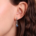 Boucle d'oreilles pendantes or gris 750/18 ct avec diamants 0.06 ct H/si & saphirs - PE05216-2-WG