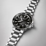 Oris Aquis Date Calibre 400 Schwarz Ø 41.5mm - 01 400 7769 4154-07 8 22 09PEB