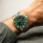 Oris Aquis Date Vert / Caoutchouc Ø 43.5mm - 01 733 7789 4157-07 4 23 37FC