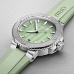 Oris Aquis Date Seafoam Green Ø 36.5mm - 01 733 7770 4157-07 4 18 67FC