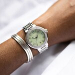 Oris Aquis Date Seafoam Green Ø 36.5mm - 01 733 7770 4157-07 8 18 05P